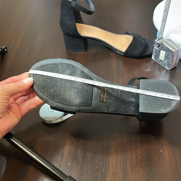 Rampage Black Faux Suede Block Heel Ankle Strap Open Toe Sandals Size 9 - Picture 11 of 13